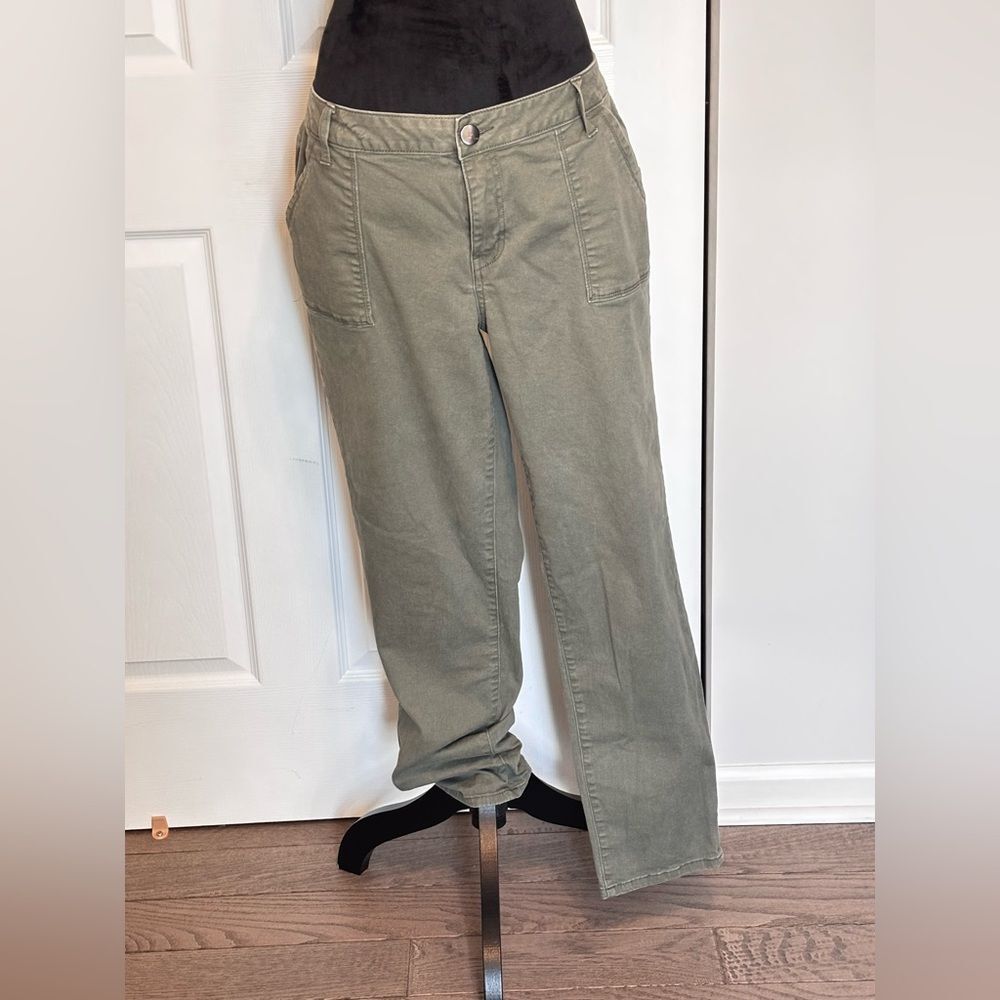 1822 Denim Women’s Olive Green Straight Leg Jeans Pants Patch Pockets Size 14